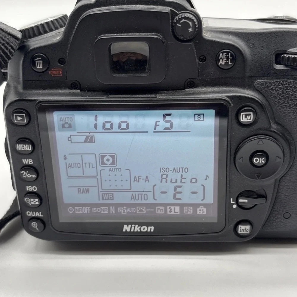 Nikon D90 Digital Camera